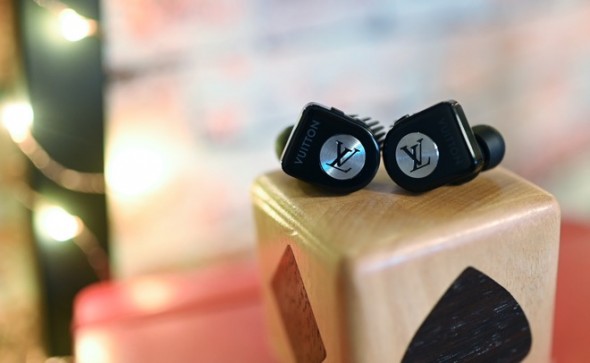 Brandul Louis Vuitton lansează căștile wireless premium