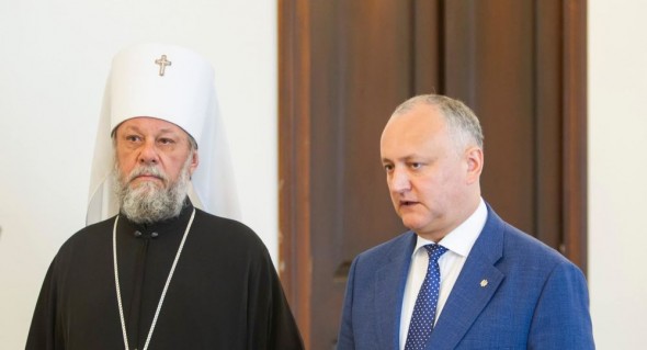 Pe timp de pandemie, Mitropolia și Președinția aduc Focul Haric de la Ierusalim
