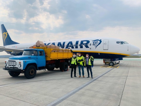 Galbur: Nu cred că o companie irlandeză trimite avion la Chișinău să transporte 5.000 de costume în Polonia