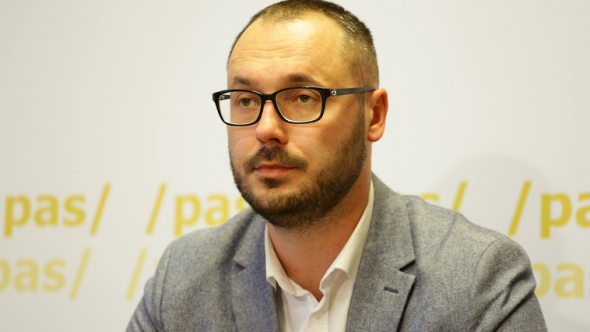 Sergiu Litvinenco despre derapajul anticonstituţional al tandemului Dodon-Țurcan
