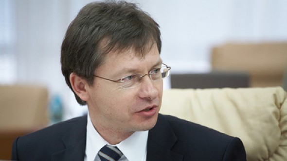 Veaceslav Negruța: Ce nu-i așa cu creditul pentru Dodon și rectificarea bugetului de stat?