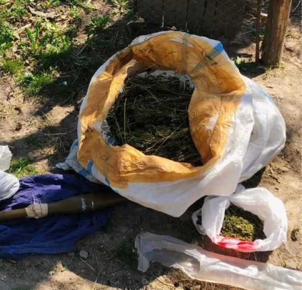 Muniție pentru lansatoare de grenade RPG-7 și droguri în cantități mari, depistate de poliție la Șoldănești