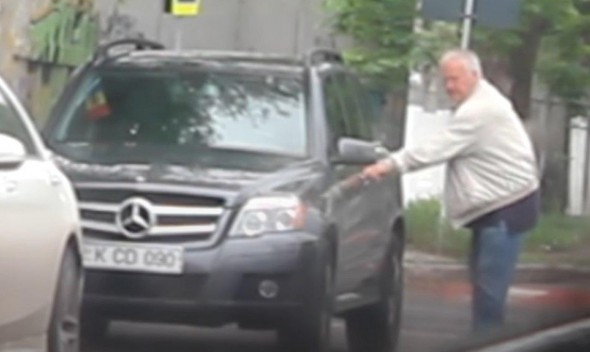 Dumitru Diacov acuză jurnaliștii de filaj. Cum comentează întâlnirea de ieri cu omul lui Igor Dodon