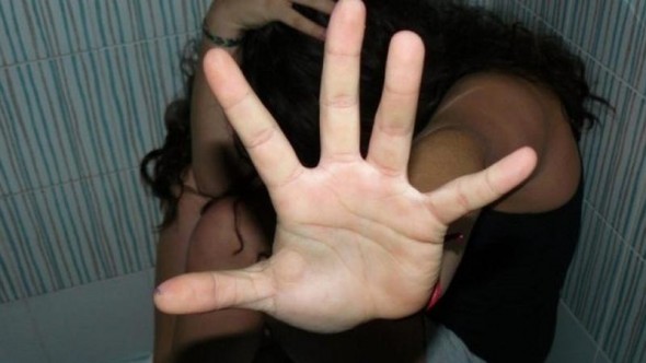 Adolescentă care droga și exploata sexual alte adolescente, în Chișinău – plasată în arest