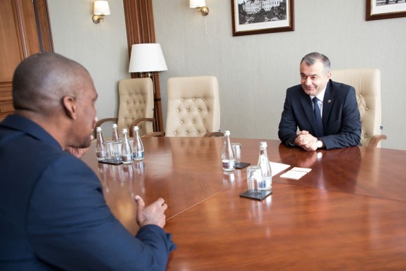 Ion Chicu a avut o discuție cu Ambasadorul Extraordinar și Plenipotențiar al SUA în Moldova, Dereck J. Hogan