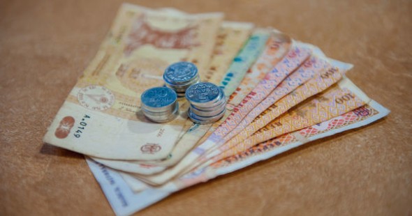 (DOC) Stela Macari, deputată Platforma DA, cere indexarea anuală a indemnizației lunare pentru îngrijirea copilului
