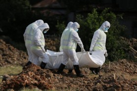 Morți singuri în case în timpul pandemiei, descoperiți după câteva săptămâni