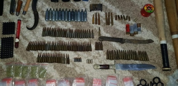 Șapte persoane suspectate de păstrarea drogurilor în cantități mari și înstrăinarea acestora în Bălți și Florești au fost reținute de poliție