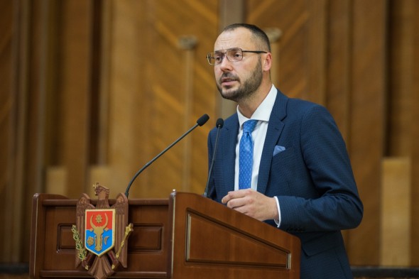 Litvinenco: Dodon și socialiștii nu se mai opresc din dorința nesăbuită de a prelua controlul asupra CC