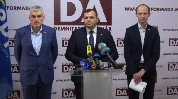 LIVE // Conferință de presă susținută de președintele Partidului Platforma Demnitate și Adevăr, Andrei Năstase