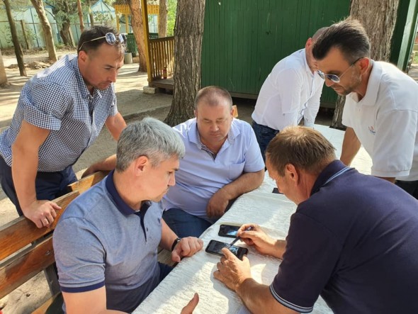 Alexandru Jizdan și Ion Leucă, la discuții cu veteranii din Coșnița, Ustia și Cocieri