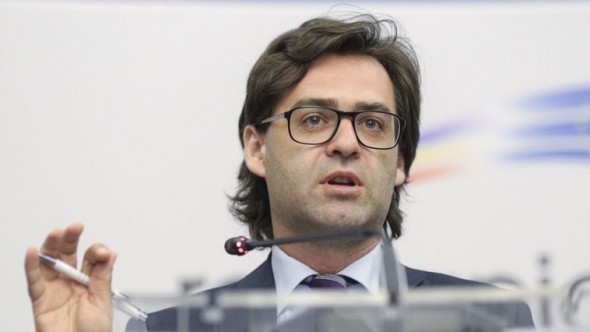 Un Ex-ministru de Externe: Realegerea lui Dodon va însemna pentru Moldova corupție continuă și izolare internațională