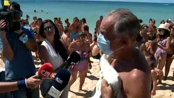 Președinte-erou sau scenă regizată? Președintele Portugaliei ar fi salvat două femei de la înec