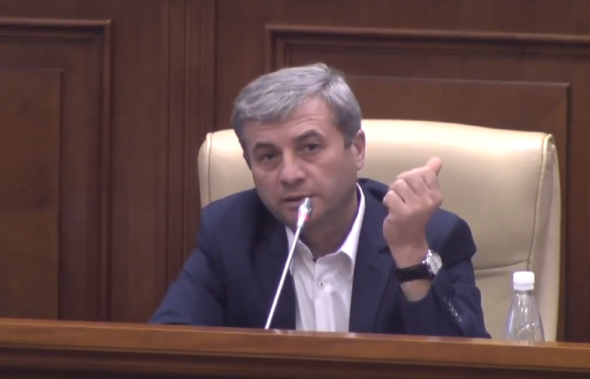 LIVE // Briefing de presă susținut de deputații PSRM, Corneliu Furculiță și Radu Mudreac