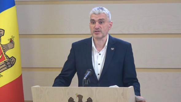 LIVE // Briefing de presă susținut de către deputații Fracțiunii Platforma DA, Alexandru Slusari și Dinu Plîngău