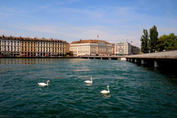 Geneva acordă bani vizitatorilor. Ce sumă pot primi turiștii care se cazează în orașul elvețian