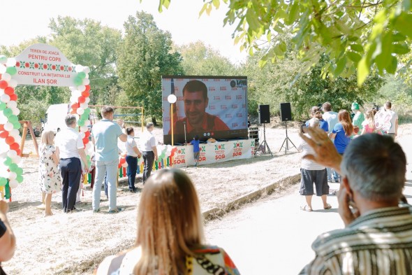 Partidul ȘOR a amenajat două terenuri de joacă pentru copii în satele Șirăuți și Corbu