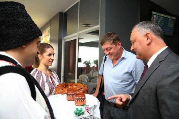 Lista celor care îl vor însoți pe Igor Dodon în vizita sa în Grecia. Un fost deputat rus inclus în „delegație”