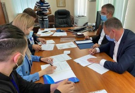 Andrian Candu a depus actele pentru înregistrarea grupurilor de inițiativă pentru colectarea semnăturilor în susținerea candidatului PRO MOLDOVA la prezidențiale