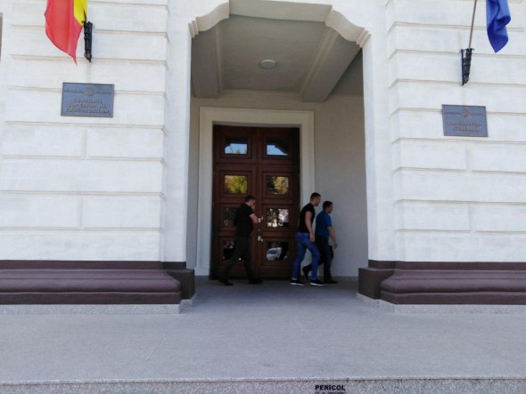 FOTO // Raiderul Nr.1 în CSI proaspăt eliberat din pușcărie, Veaceslav Platon beneficiază de pază de stat