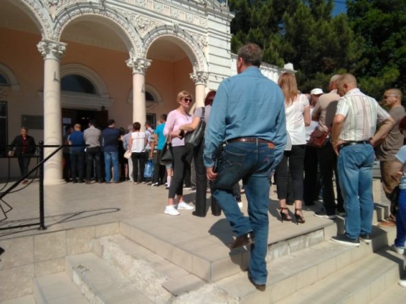 Se fraudează alegerile? Record dubios de înregistrări prealabile la prezidențiale, a moldovenilor aflați în Rusia