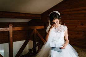 Surpriza pregătită de o mireasă pentru invitații săi: Meniu individual în funcţie de valoarea cadoului