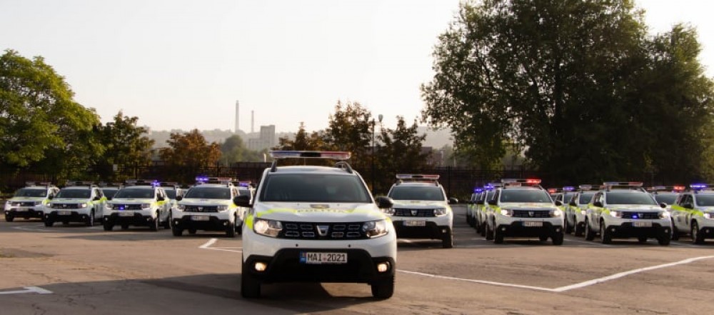 FOTO // Uniunea Europeană ajută Poliția Națională: 52 de automobile noi pentru structurile teritoriale ale Poliției
