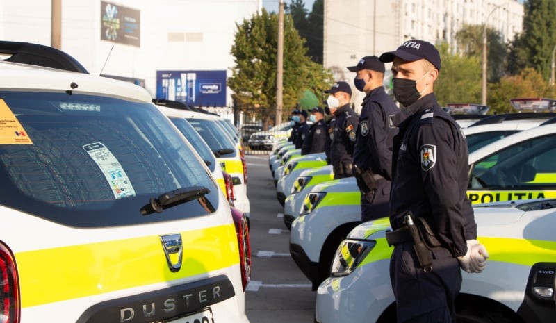 FOTO // Uniunea Europeană ajută Poliția Națională: 52 de automobile noi pentru structurile teritoriale ale Poliției