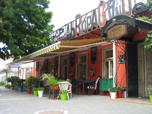 Propaganda-Cafe se închide din cauza COVID-19. Natalia Morari: „Totul are un început și un sfârșit”