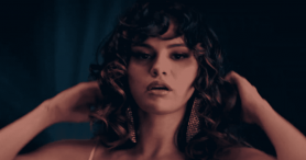 FOTO // „Nu voiam să fie văzută în fotografii”. Selena Gomez și-a arătat cicatricea după transplantul de rinichi