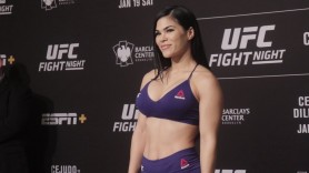 FOTO // Uluitor! Ce forme are una din cele mai tari luptătoare UFC ai momentului