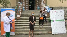LIVE // UNFPA donează un lot de echipament de protecție personală în contextul Covid-19 către Rețeaua Centrelor de Sănătate Prietenoase Tinerilor „Youth Klinic”