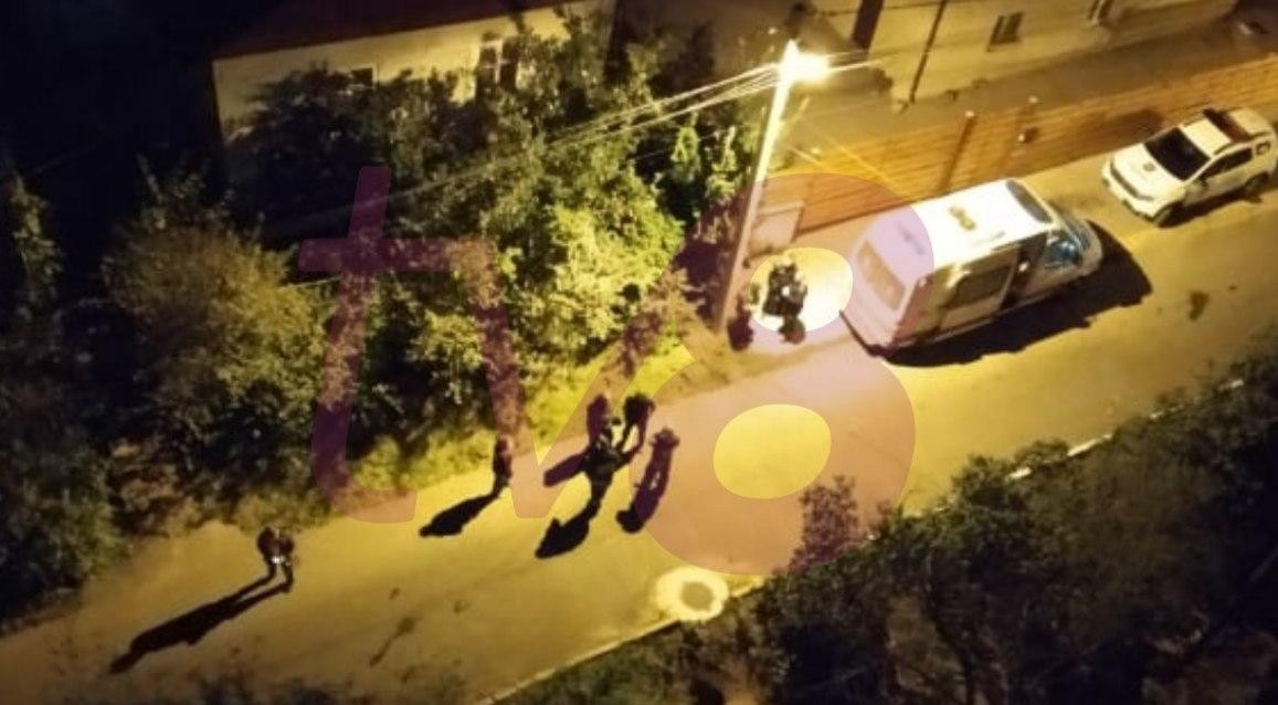 FOTO // O femeie a DECEDAT după ce a căzut într-o gură de canalizare. Totul s-ar fi întâmplat în sectorul Buiucani