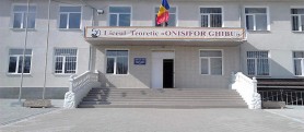 Panică la un Liceu din Orhei. 14 elevi au ajuns cu intoxicație la spital