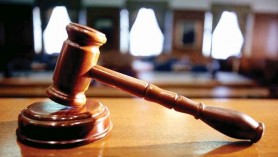 O femeie a fost condamnată la 20 de ani de închisoare pentru că și-a împușcat mortal violatorul