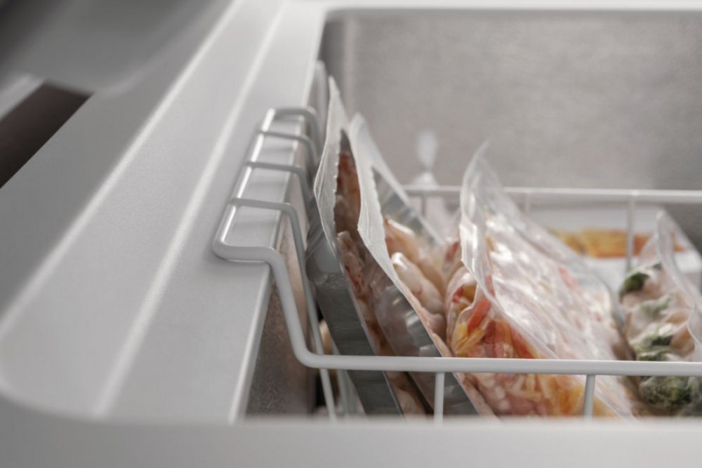 INCREDIBIL! Coronavirus „viu” a fost găsit pe ambalajul mai multor alimente congelate. Cum e posibil