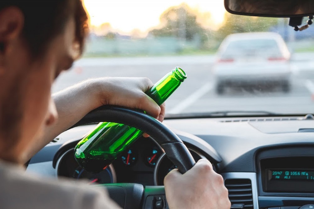 Aproape 40 de șoferi depistați în weekend conducând în stare de ebrietate