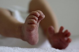 Și-a abandonat bebelușul nou-născut la spital după ce a aflat că este infectat cu coronavirus