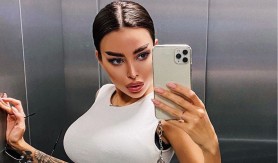 FOTO // Imagini ULUITOARE cu o vedetă din Ucraina. Aceasta a pozat NUD în cadă