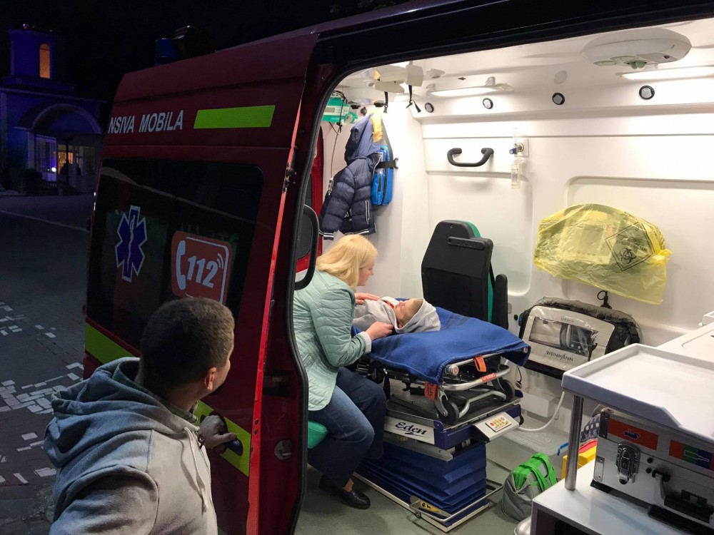 Angajații SMURD al IGSU au efectuat o operațiune transfrontalieră pentru transportarea unui minor de la Chișinău la București