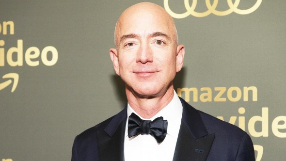 Jeff Bezos vrea să cumpere CNN. AT&T ar fi dispus să-l vândă