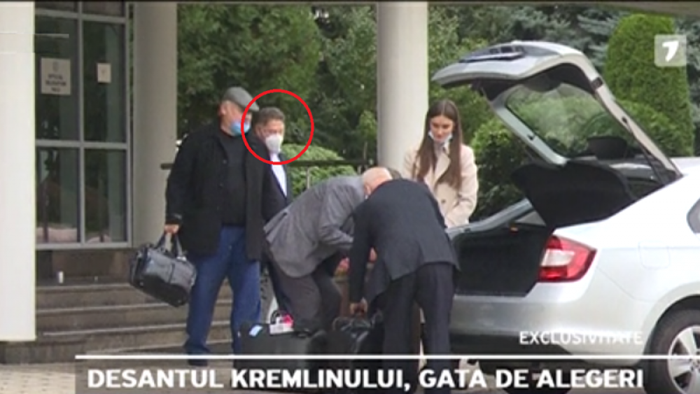 Un așa zis deputat din regiunea transnistreană surprins pe Aeroportul din Chișinău alături de delegația rusească