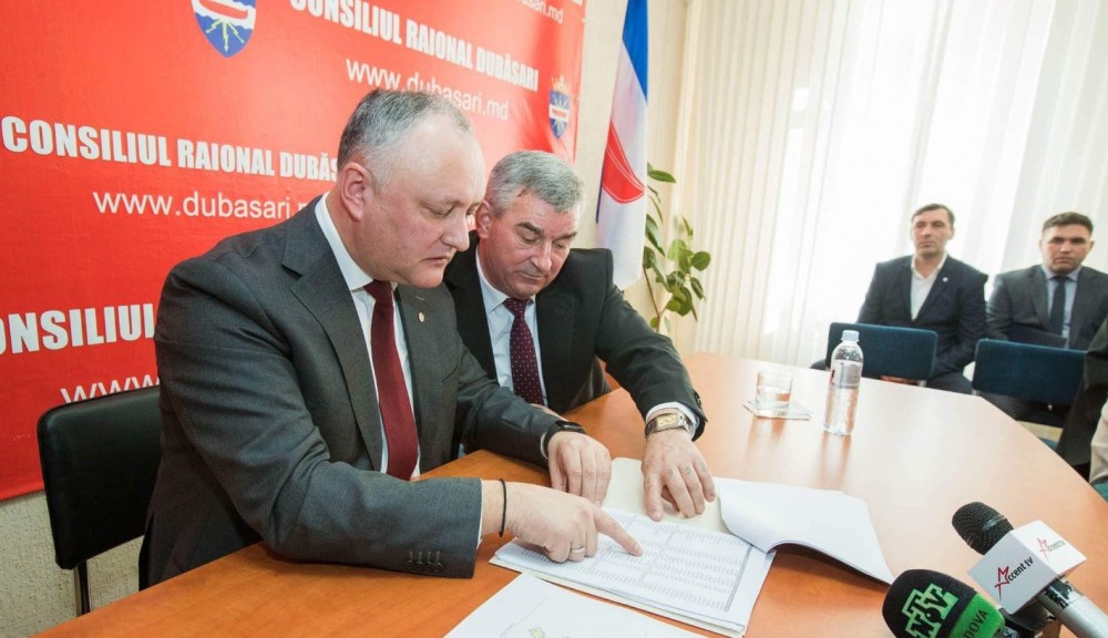 Un observator, intimidat de cumătrul lui Igor Dodon, președintele raionului Dubăsari
