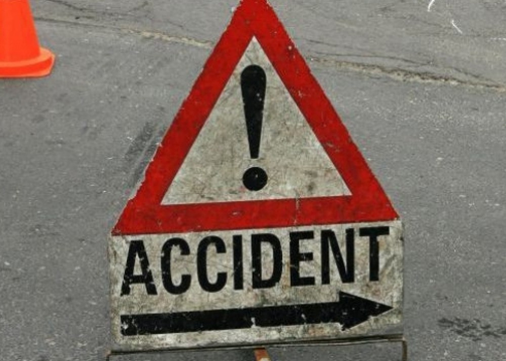 Accident TRAGIC la Briceni. Un bărbat a murit după ce a fost lovit de un Mercedes