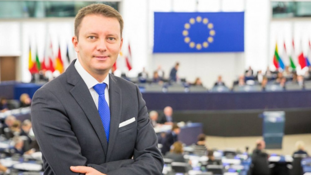Europarlamentar despre alegerile din Moldova: Este foarte important ca oamenii să știe miza acestor alegeri