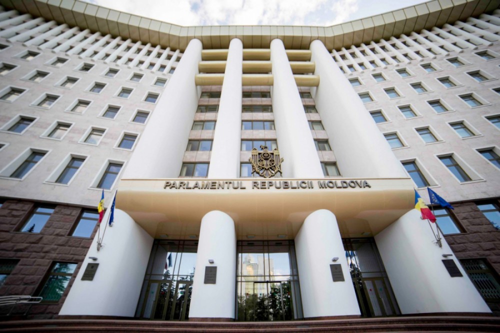 Echipa lui Renato Usatîi INSISTĂ pe alegeri parlamentare anticipate. Cum ar putea fi dizolvat Parlamentul