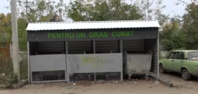Acte de VANDALISM la Bălți. Au distrus o platformă nouă de colectare a deșeurilor