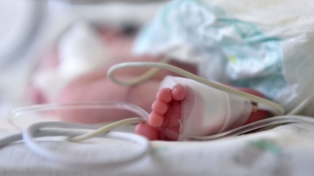 Ultima Oră // Băiețelul de doi ani, care a fost lovit acum două săptămâni de un microbuz de rută, a murit