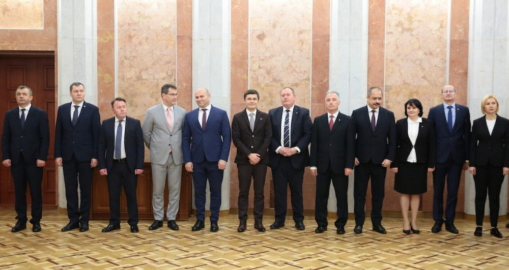 Ultima Oră // Ion Chicu a înaintat Președintelui țării lista noilor membri ai Cabinetului de miniștri