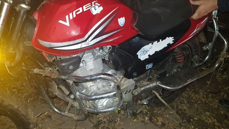 Un bărbat de la Tocuz a ajuns în comă după ce s-a ciocnit cu motocicleta într-un copac